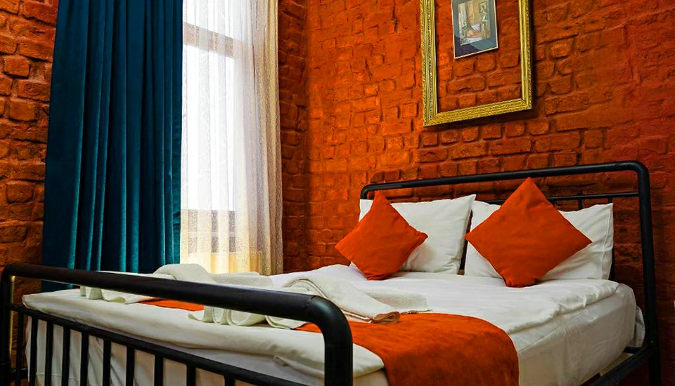 هتل امی تکسیم